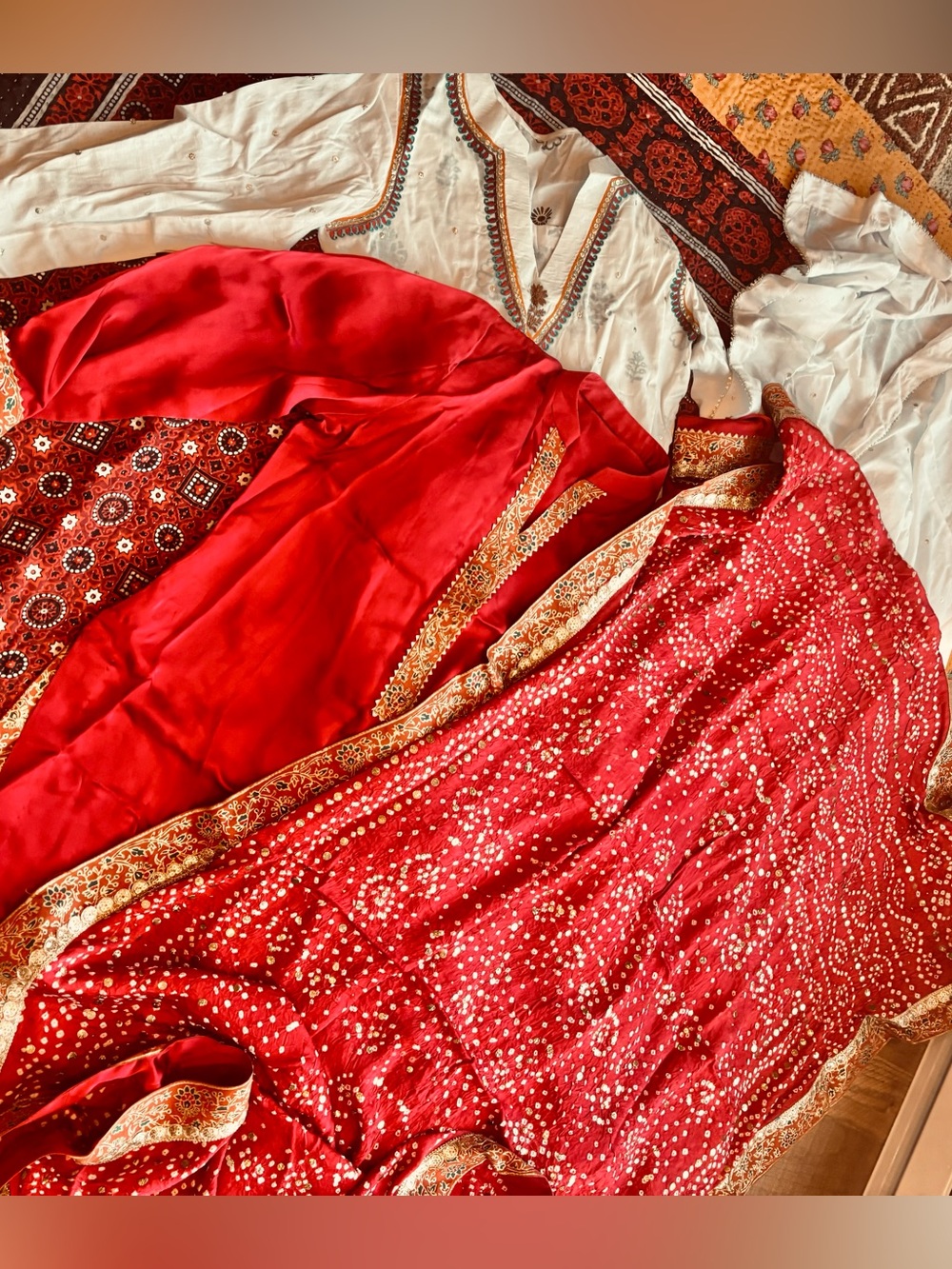 Designer Red Silk Shirt M size with Sequined Bandhni Dupatta party Wedding wear - Picture 2 of 6